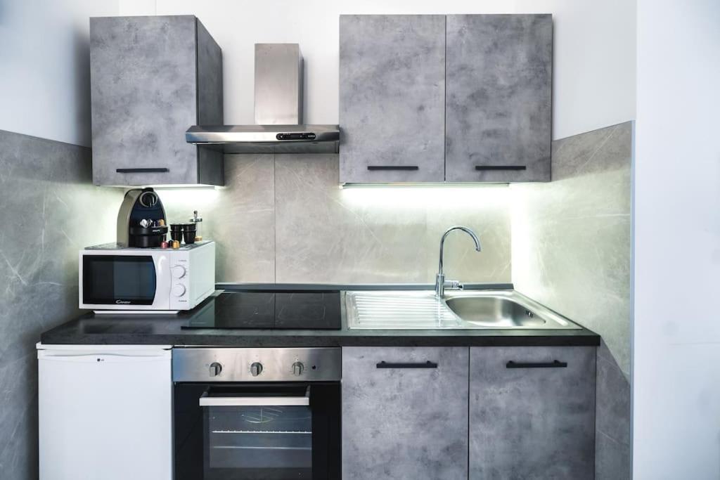 Appartement Roomy 6 Guests, City Launchpad, 30Mts To Loreto M1 M2 *