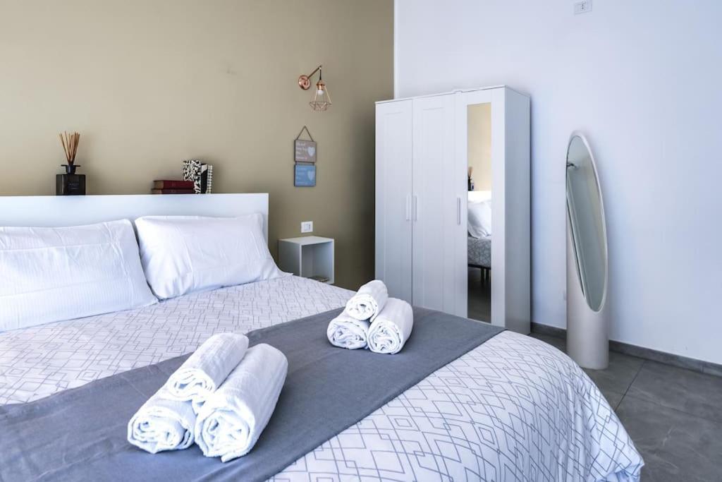 Roomy 6 Guests, City Launchpad, 30Mts To Loreto M1 M2
